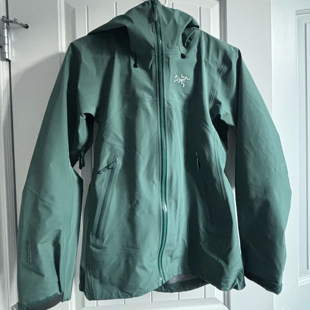 Arc'teryx Beta LT
